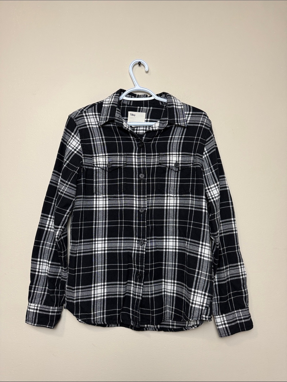 Tilly's Black & White Plaid Button-Down Shirt size S